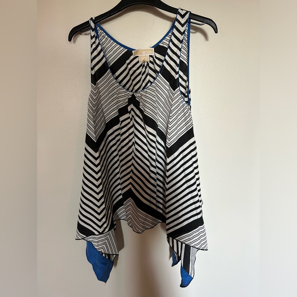 BCBG Max Azria top 100% silk medium